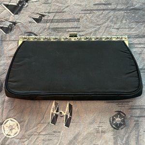 JULIAN RESNICK VINTAGE CLUTCH